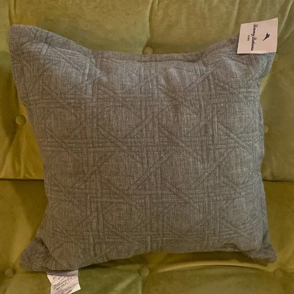 Tommy Bahama Pillow Green - Picture 1 of 6